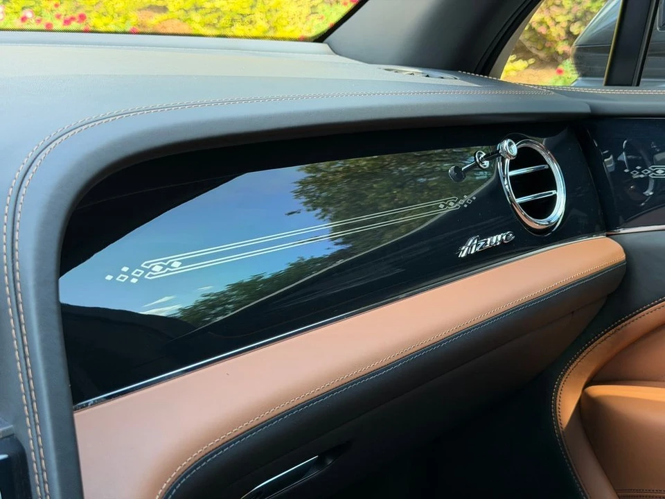 2023 Bentley Bentayga - Image 31 of 31