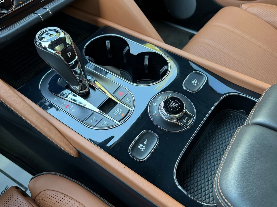 2023 Bentley Bentayga - Image 30 of 31
