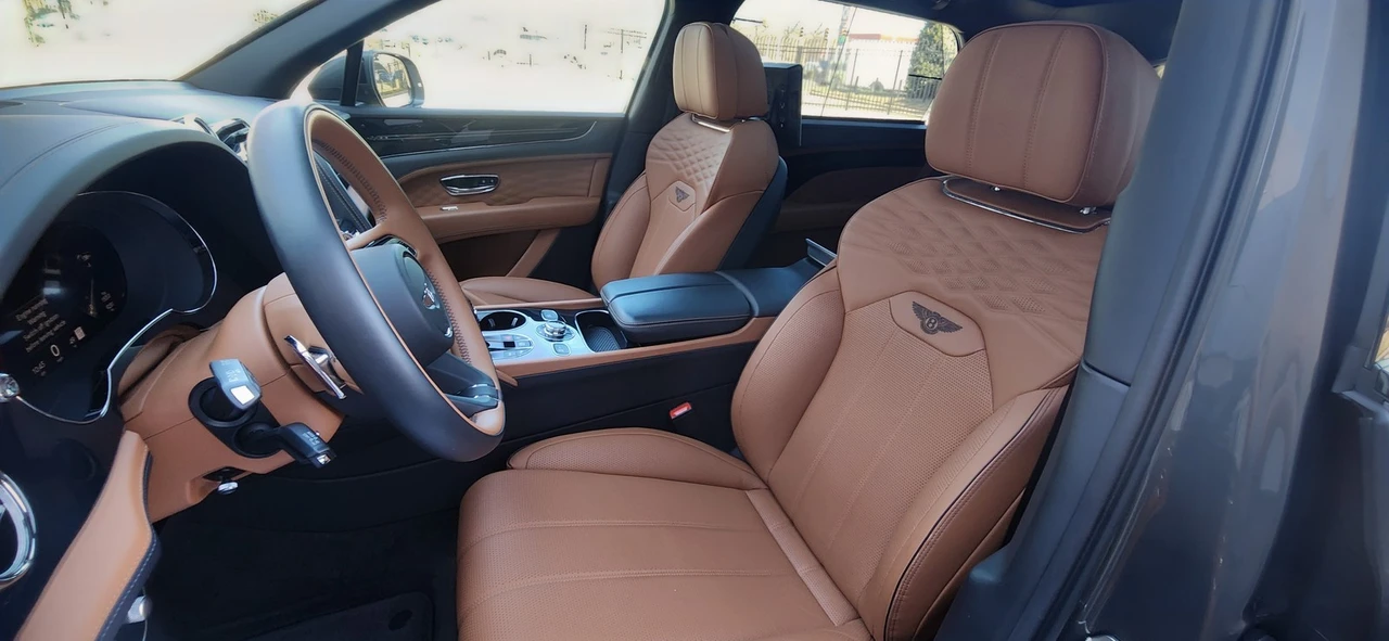 2023 Bentley Bentayga - Image 5 of 21