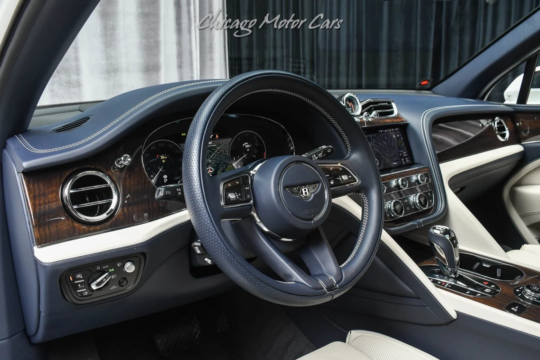 2023 Bentley Bentayga - Image 8 of 12