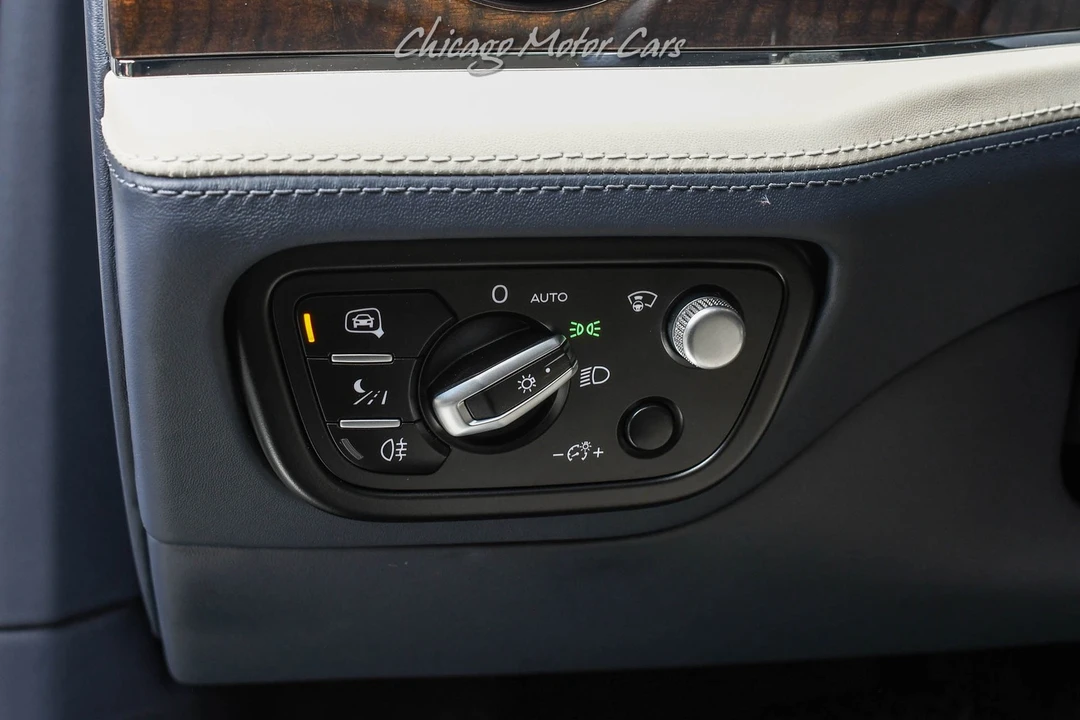 2023 Bentley Bentayga - Image 11 of 12