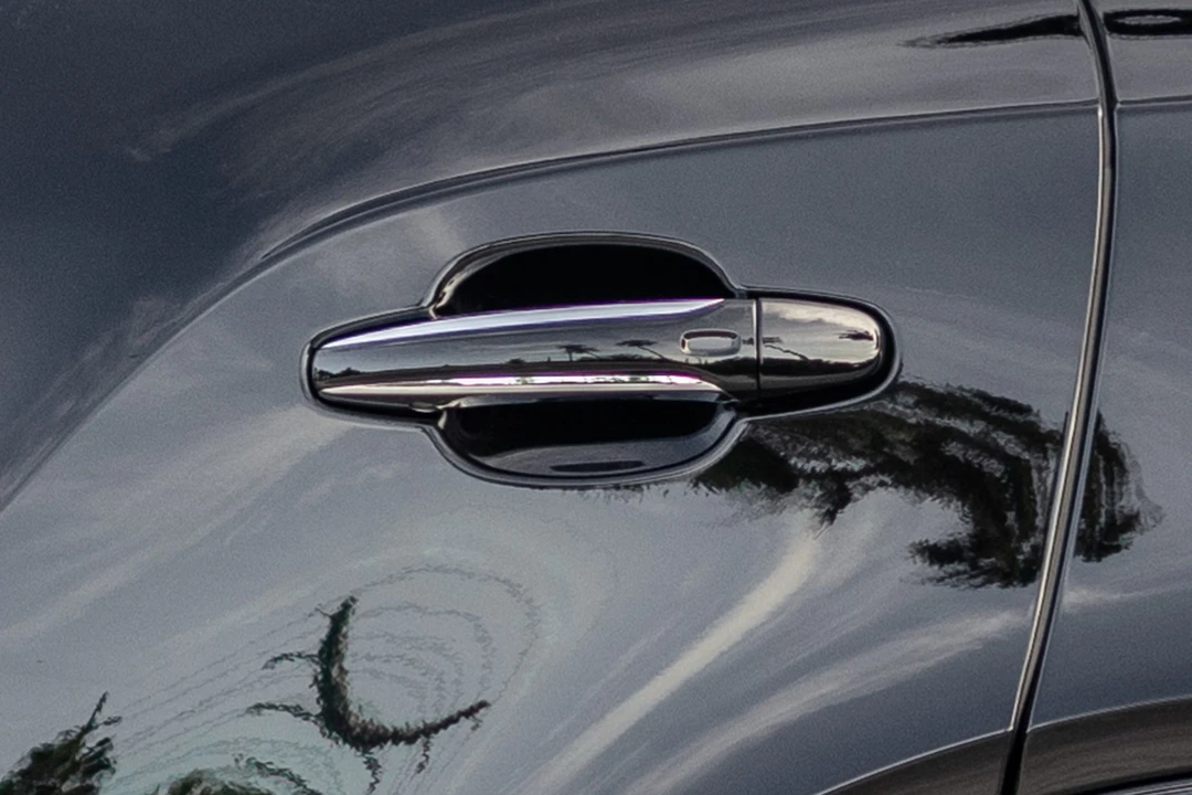 2023 Bentley Bentayga - Image 31 of 31