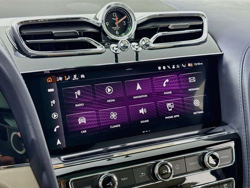 2023 Bentley Bentayga - Image 15 of 31