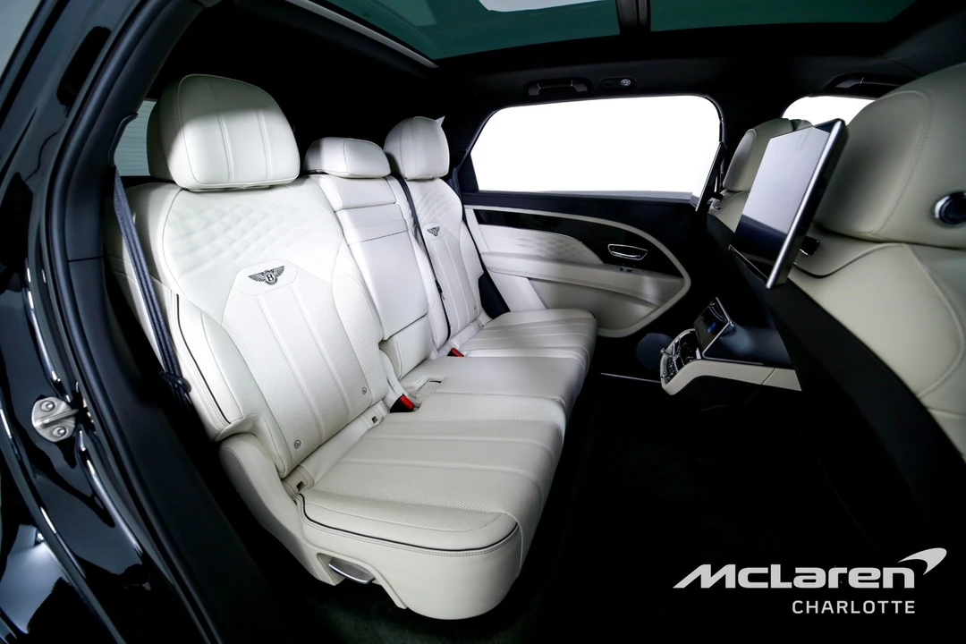 2023 Bentley Bentayga - Image 26 of 31