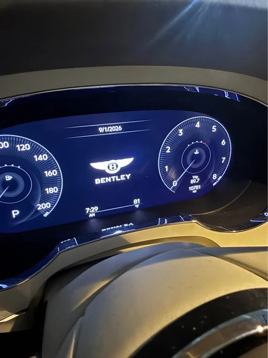 2023 Bentley Bentayga - Image 19 of 20