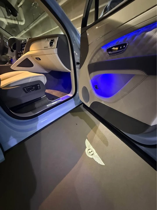 2023 Bentley Bentayga - Image 8 of 20