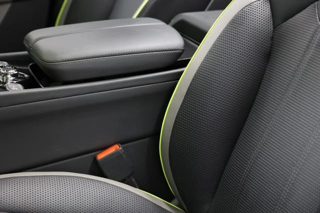2023 Bentley Bentayga - Image 24 of 31