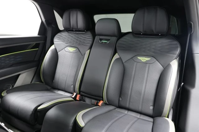 2023 Bentley Bentayga - Image 4 of 31