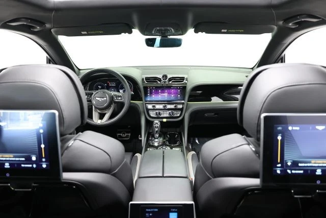 2023 Bentley Bentayga - Image 29 of 31