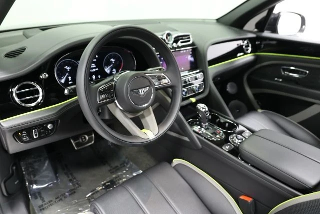2023 Bentley Bentayga - Image 25 of 31