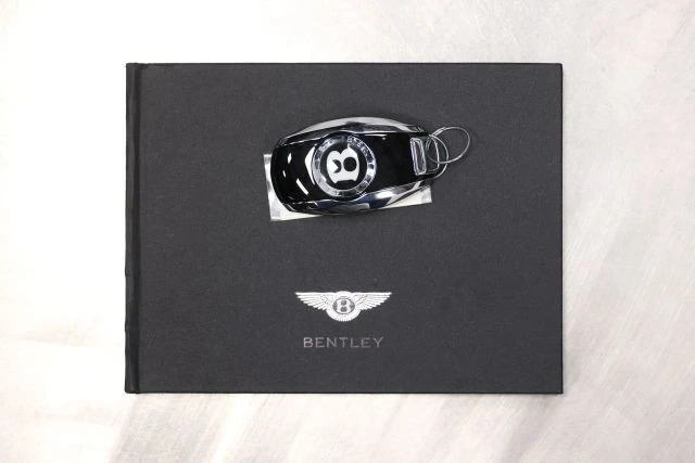 2023 Bentley Bentayga - Image 6 of 31