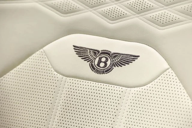 2023 Bentley Bentayga - Image 22 of 31