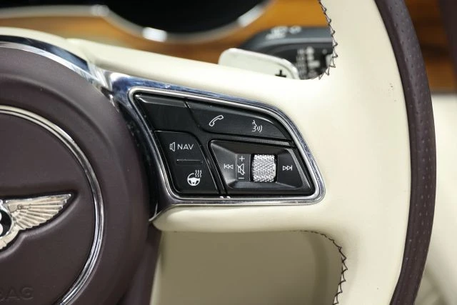 2023 Bentley Bentayga - Image 31 of 31
