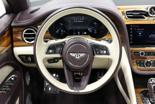 2023 Bentley Bentayga - Image 28 of 31