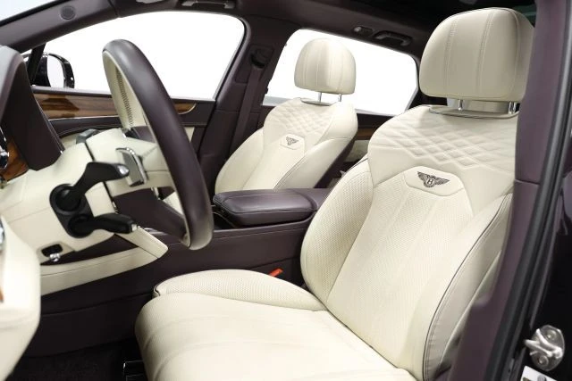 2023 Bentley Bentayga - Image 3 of 31
