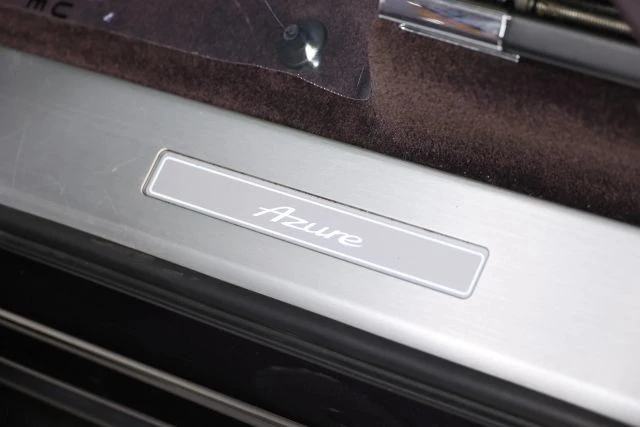 2023 Bentley Bentayga - Image 19 of 31