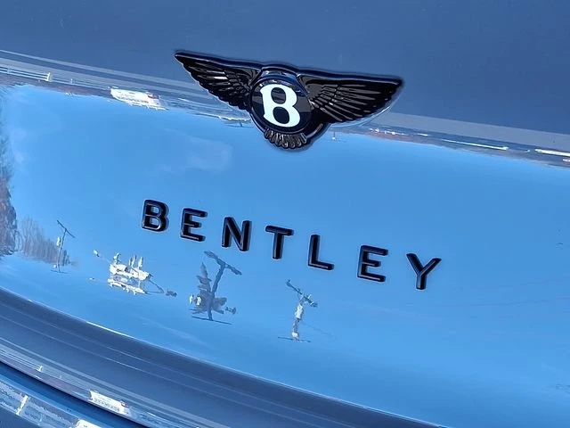 2023 Bentley Bentayga - Image 6 of 6