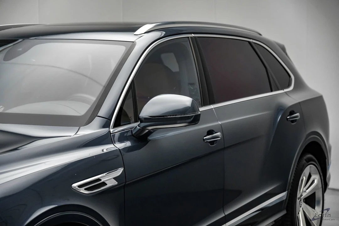 2023 Bentley Bentayga - Image 27 of 31