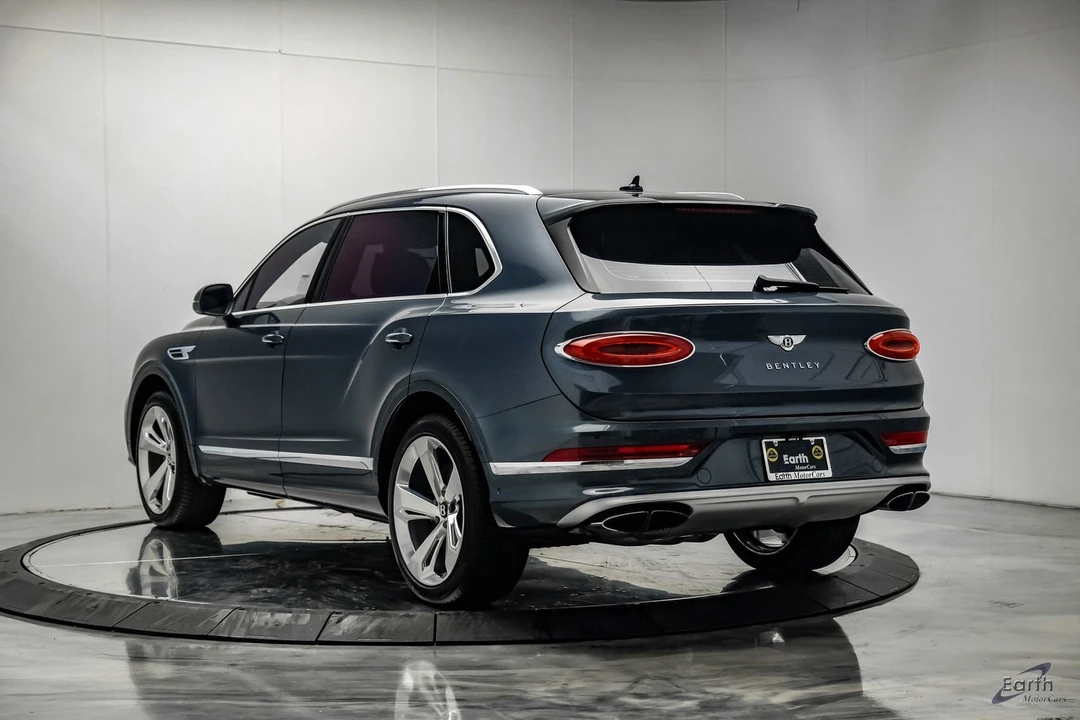 2023 Bentley Bentayga - Image 10 of 31
