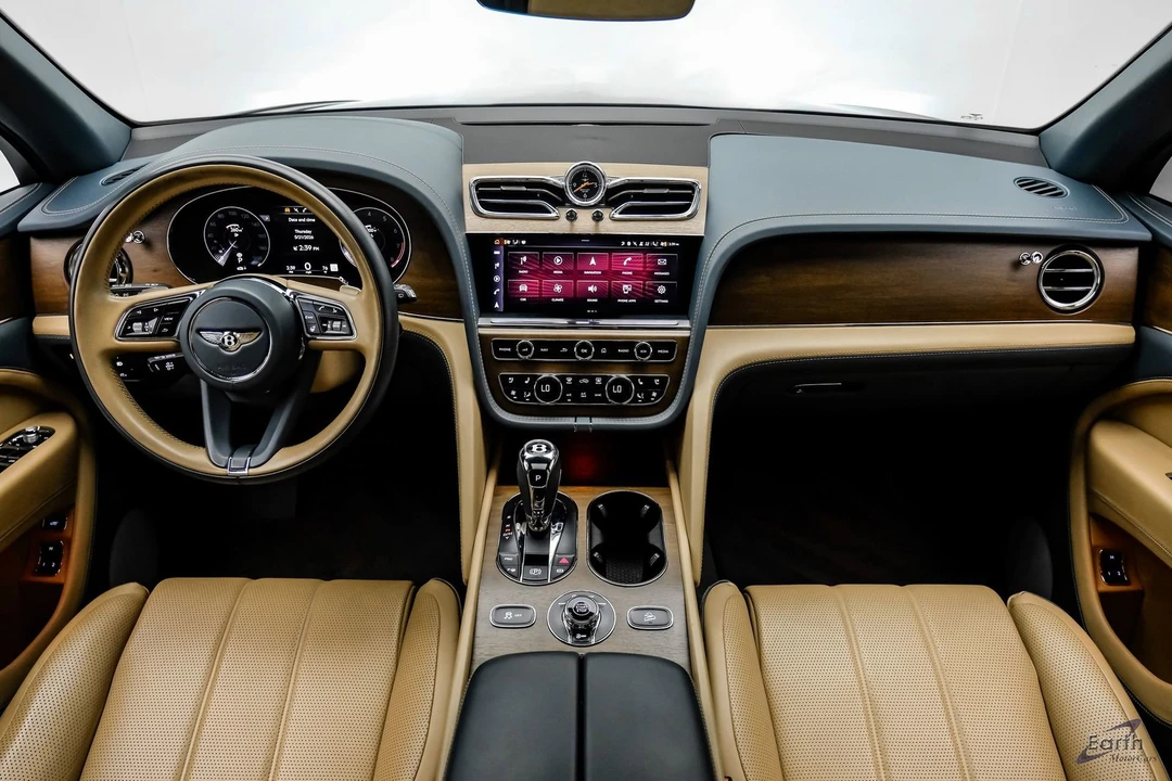 2023 Bentley Bentayga - Image 31 of 31