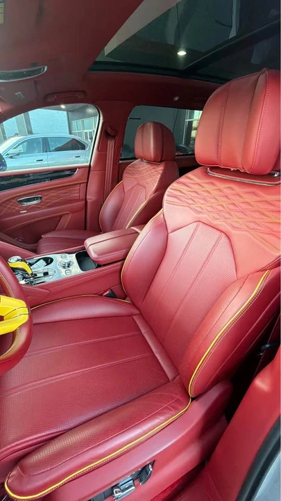 2023 Bentley Bentayga - Image 12 of 20