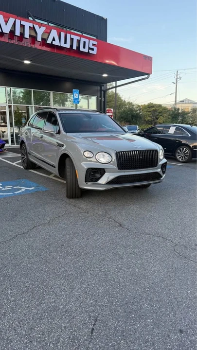2023 Bentley Bentayga - Image 3 of 20