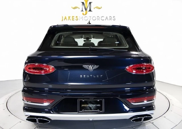 2023 Bentley Bentayga - Image 9 of 21