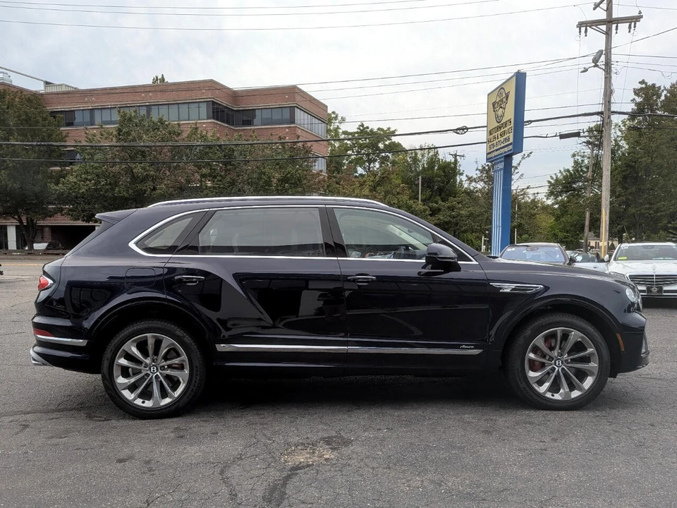 2023 Bentley Bentayga - Image 6 of 21