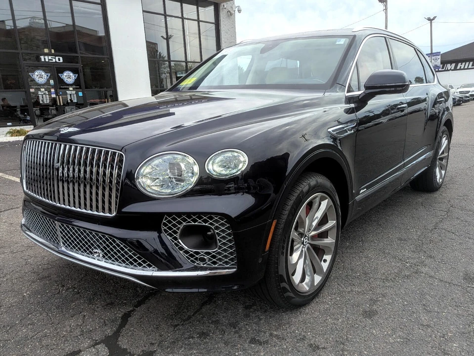 2023 Bentley Bentayga - Image 2 of 21