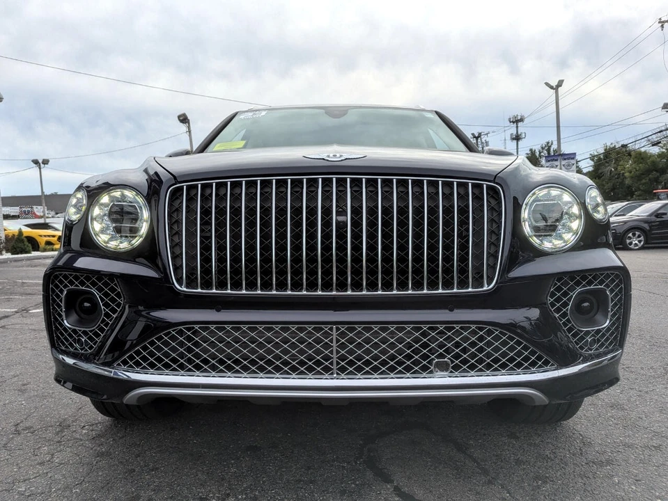 2023 Bentley Bentayga - Image 4 of 21