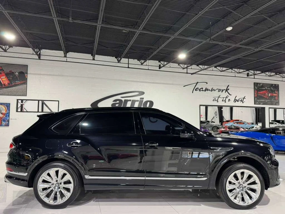 2023 Bentley Bentayga - Image 8 of 12