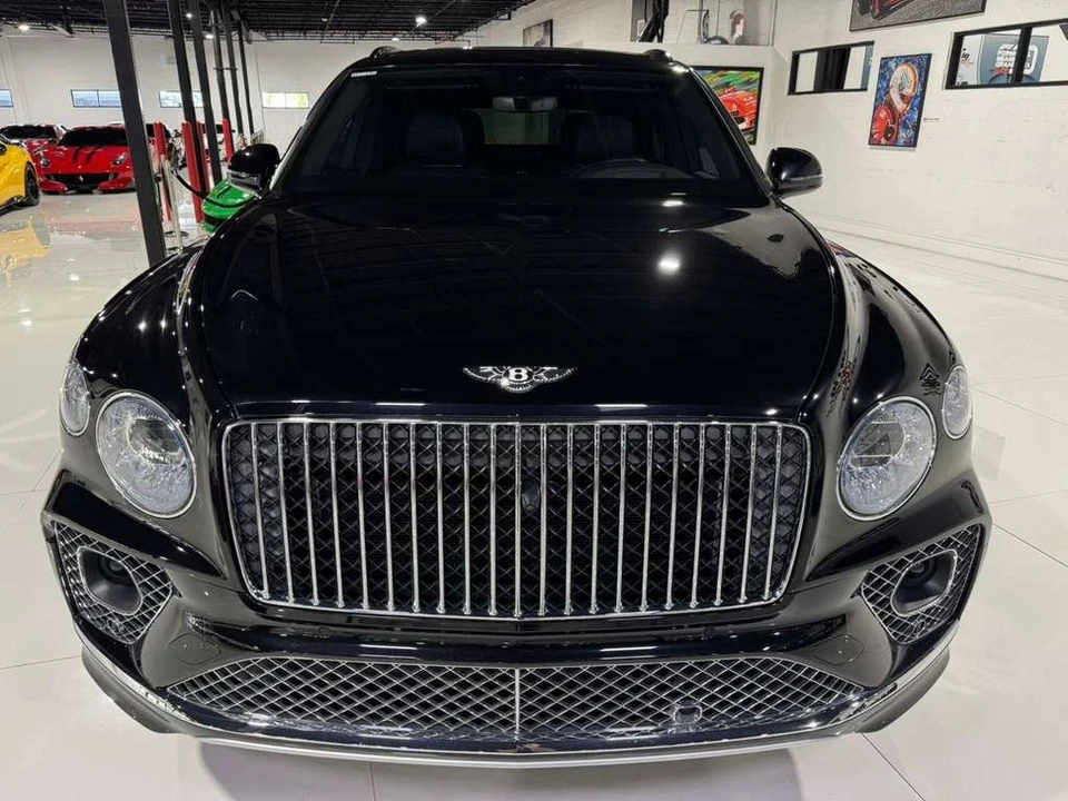 2023 Bentley Bentayga - Image 2 of 12