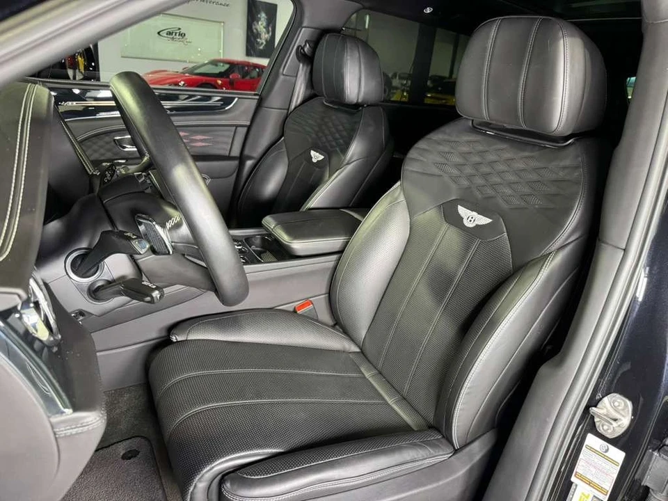 2023 Bentley Bentayga - Image 10 of 12