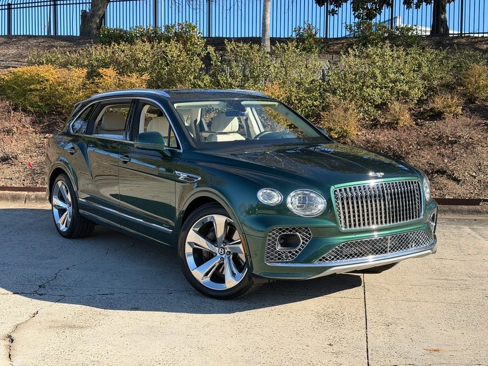 2023 Bentley Bentayga - Image 8 of 21