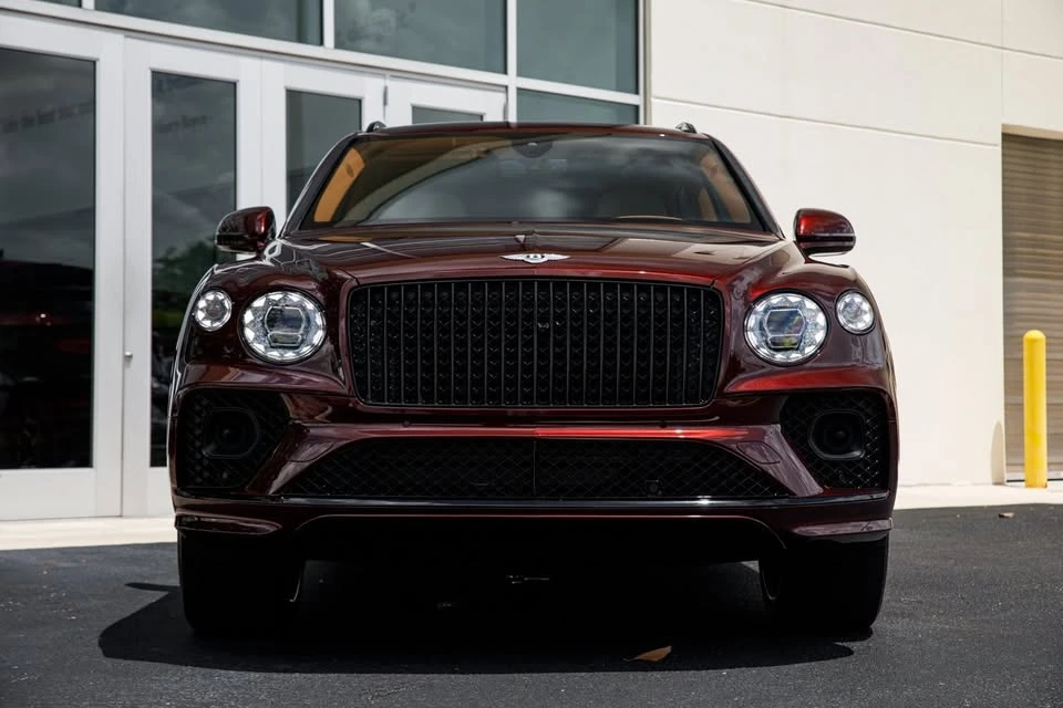 2023 Bentley Bentayga - Image 8 of 20