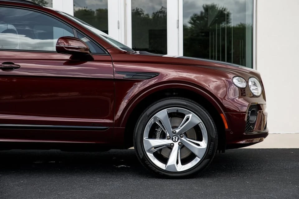 2023 Bentley Bentayga - Image 6 of 20