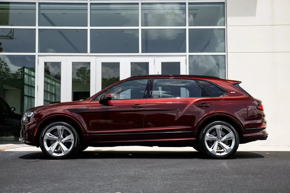 2023 Bentley Bentayga - Image 5 of 20