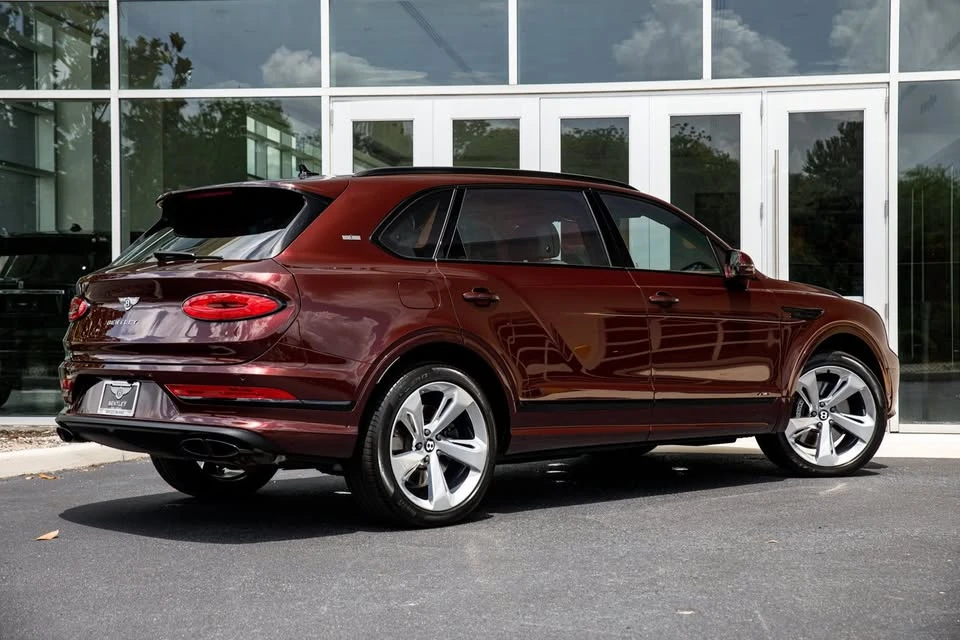 2023 Bentley Bentayga - Image 3 of 20