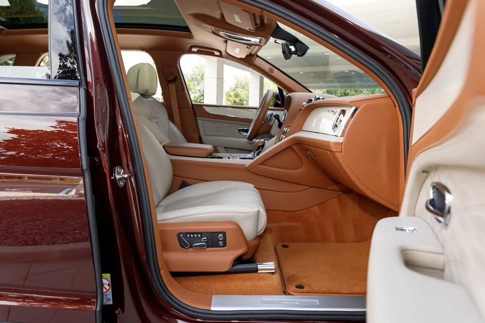 2023 Bentley Bentayga - Image 2 of 20