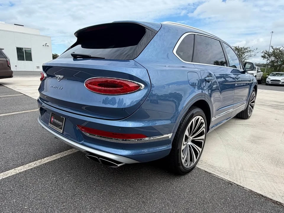 2023 Bentley Bentayga - Image 6 of 20