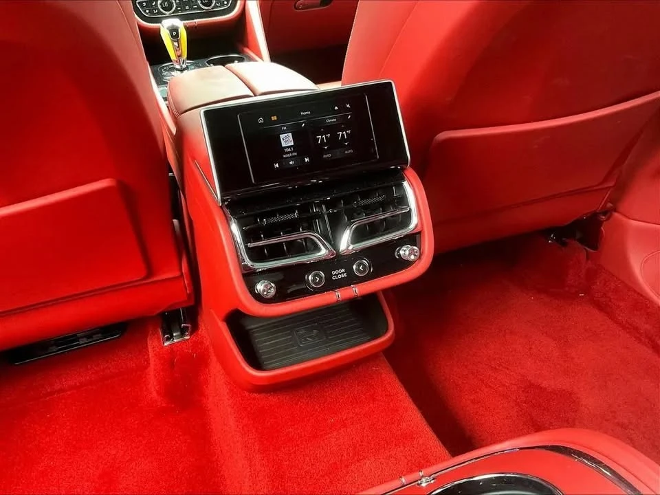 2023 Bentley Bentayga - Image 10 of 20