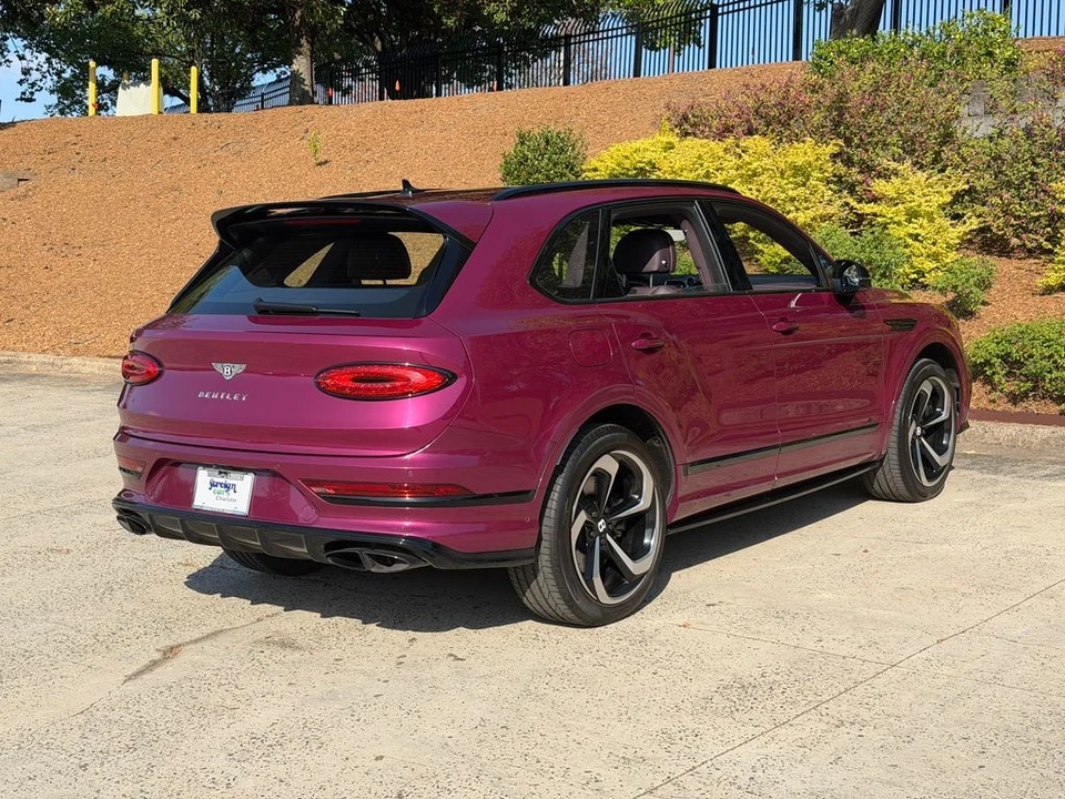 2023 Bentley Bentayga - Image 10 of 31