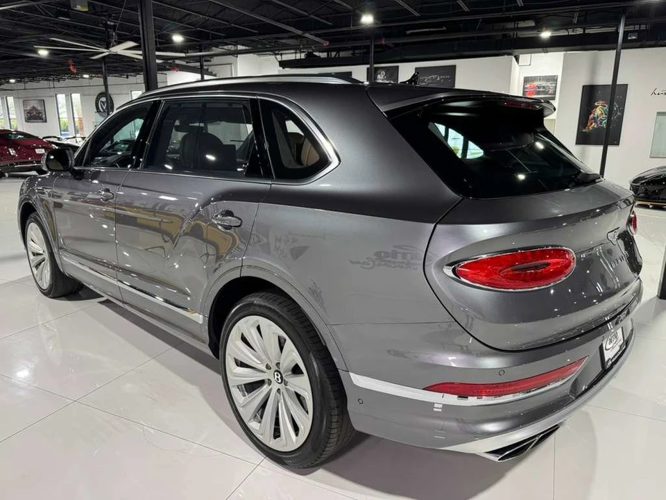 2023 Bentley Bentayga - Image 5 of 12