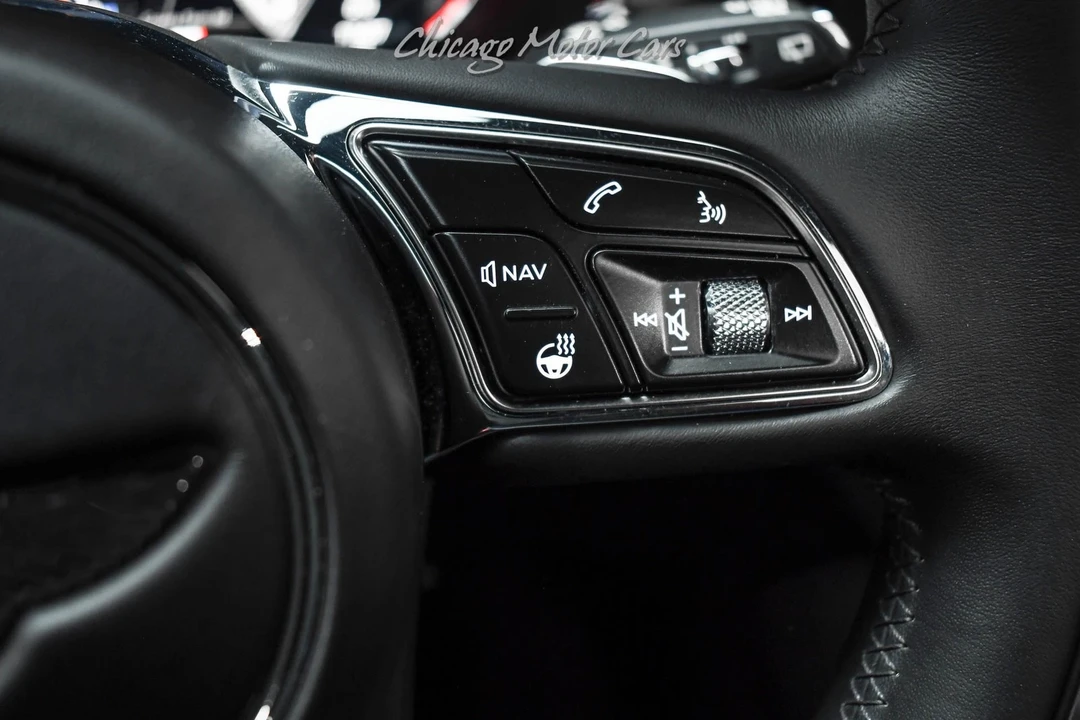 2023 Bentley Bentayga - Image 10 of 12