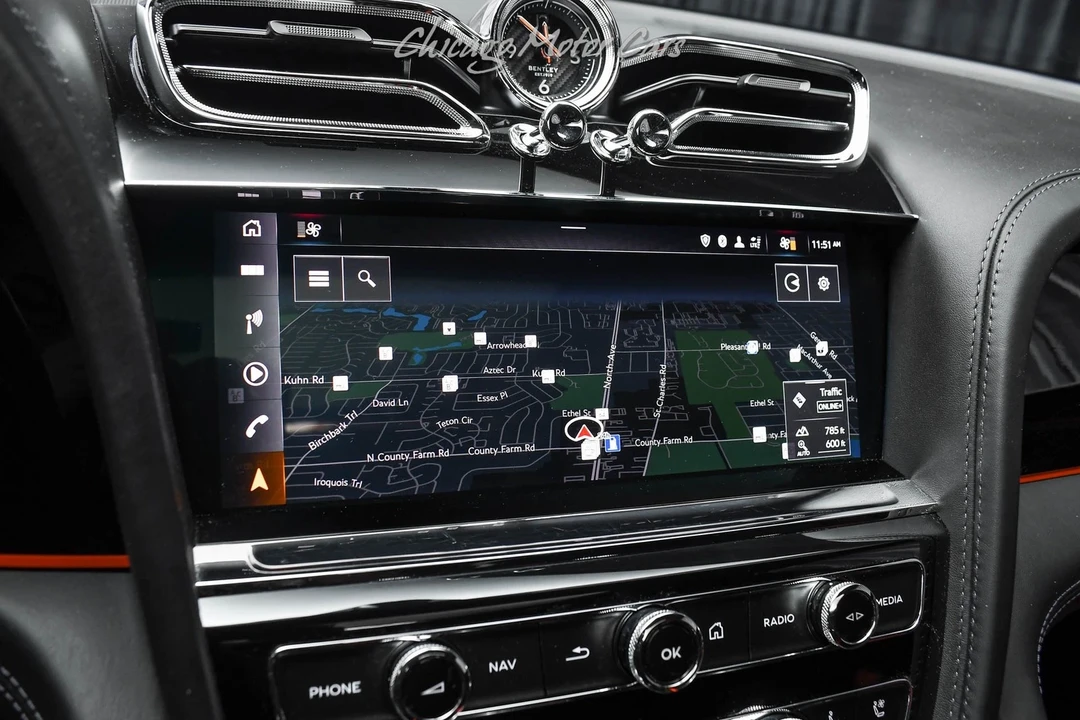 2023 Bentley Bentayga - Image 16 of 21