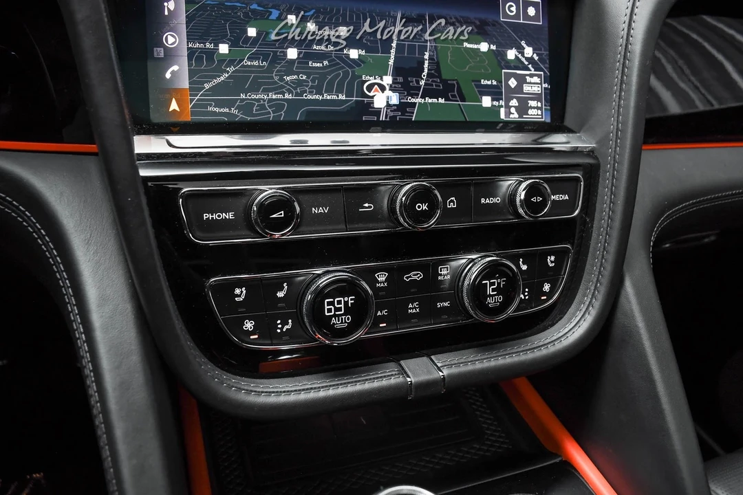 2023 Bentley Bentayga - Image 20 of 21