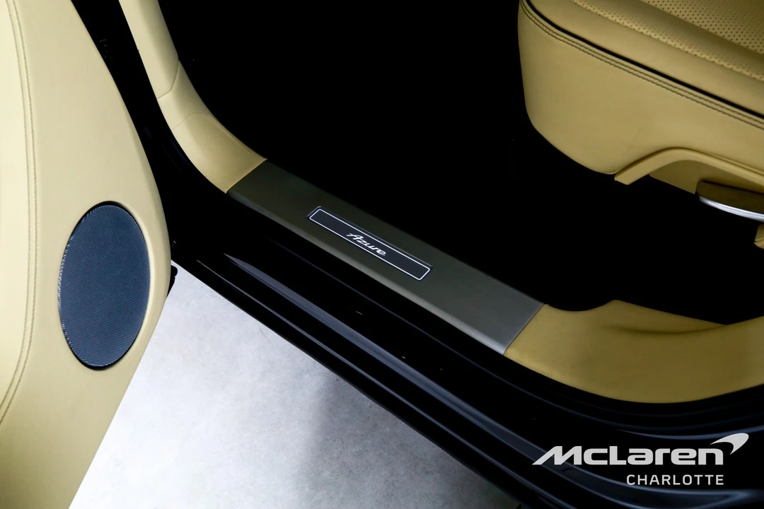 2023 Bentley Bentayga - Image 20 of 21
