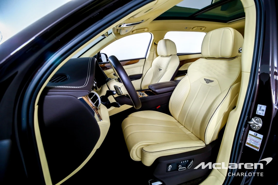 2023 Bentley Bentayga - Image 11 of 21