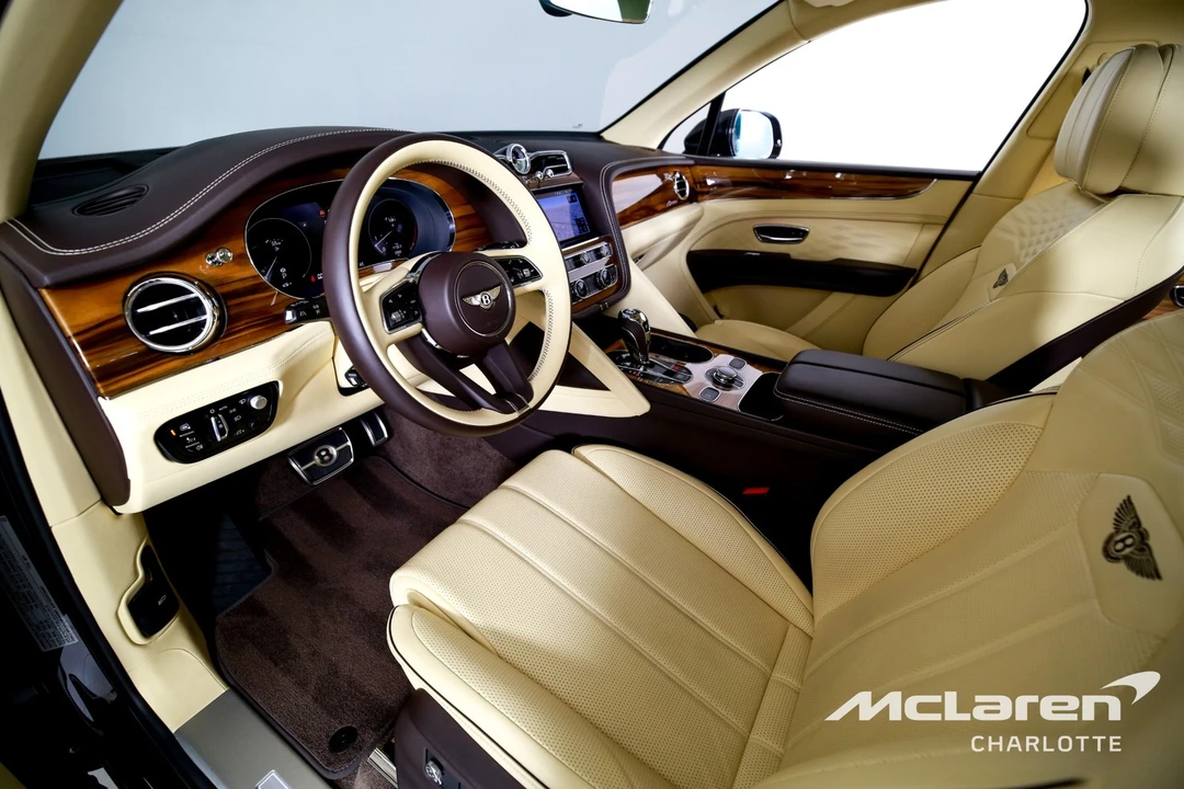 2023 Bentley Bentayga - Image 12 of 21