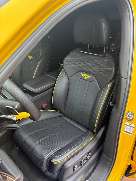 2023 Bentley Bentayga - Image 15 of 19